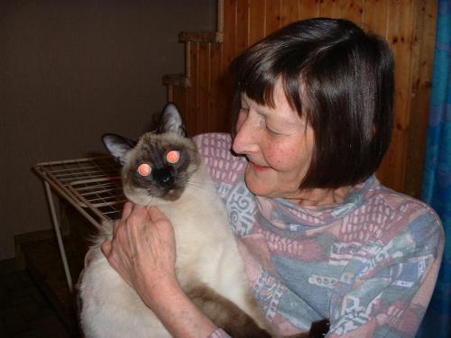 Oma Doris+Benschi-02.01.2000
